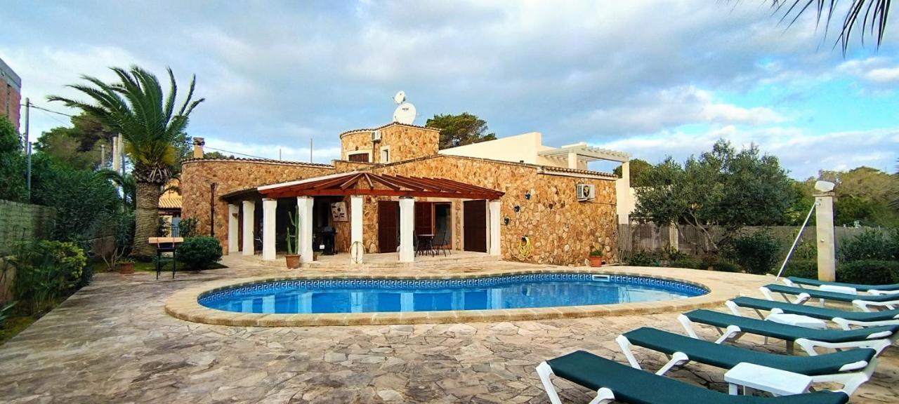 Villa Sanchez In Strandnahe Mit Pool, Jacuzzi, Klima, Wifi, Gas Bbq Santanyí Eksteriør billede